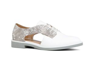 Casual, soft and pretty, the vented sides allow for cool feet and the flat sole keeps ankle turns to a minimum.