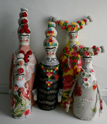http://www.caracarmina.com/#!portfolio/vstc1=frida-dolls